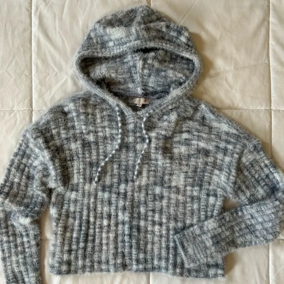 Y2K SO Light Blue Cropped Stretchy Ribbed Knit Sweater with Hood - Picture 4 of 7